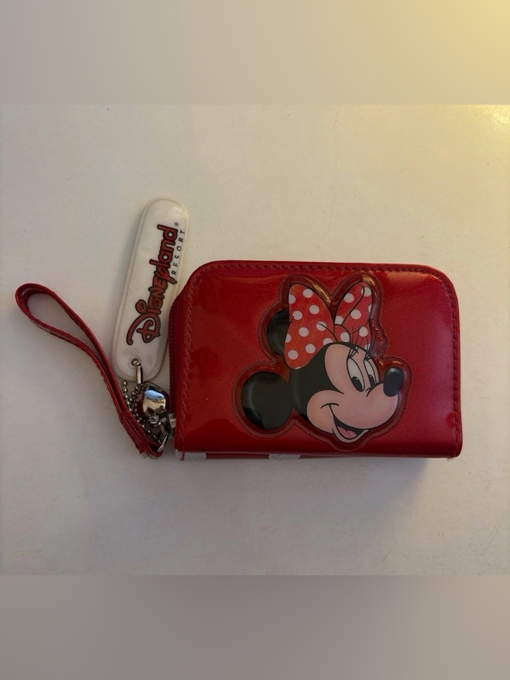 Disney Resort Disneyland Authentic Vintage Minnie Mouse Red Wallet with Wristlet